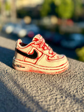 Load image into Gallery viewer, Baby AF1 Blk &amp; Red
